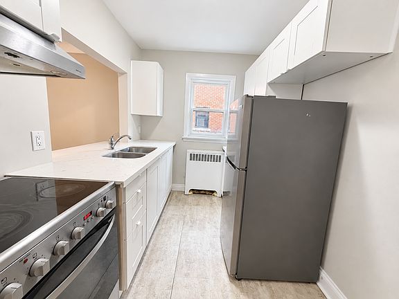 2nd image of 85 East Ave S #3