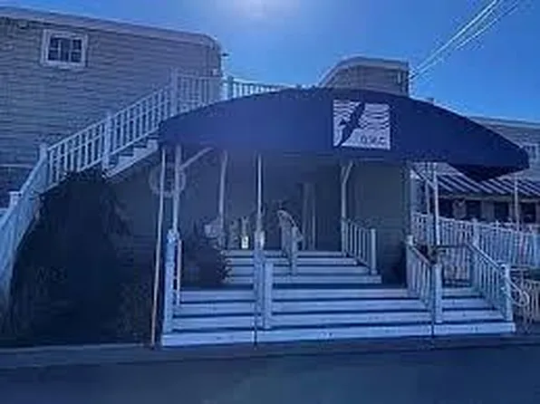 175 Bonnet Point Rd #13, Narragansett, RI 02882