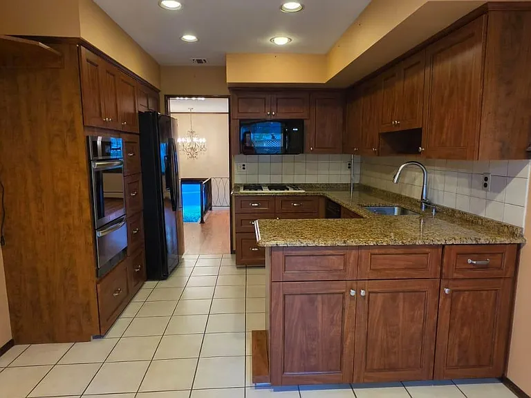 12 Palisades Ct — Photo 5