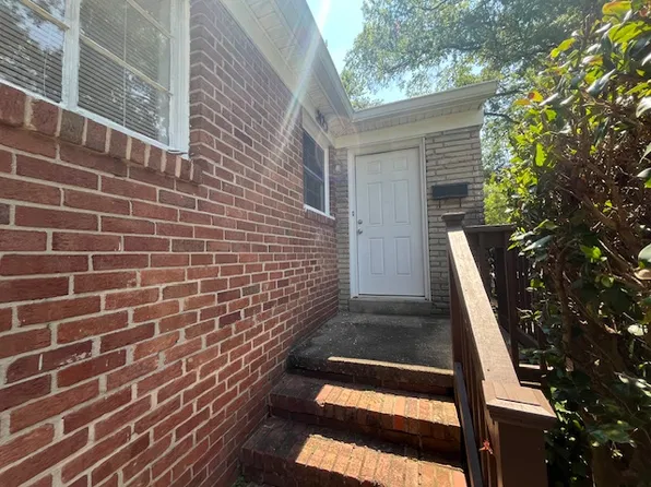 5123 Valley Stream Rd #A, Charlotte, NC 28209