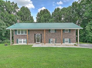 10187 Oakwinds Cir, Bristol, VA 24202