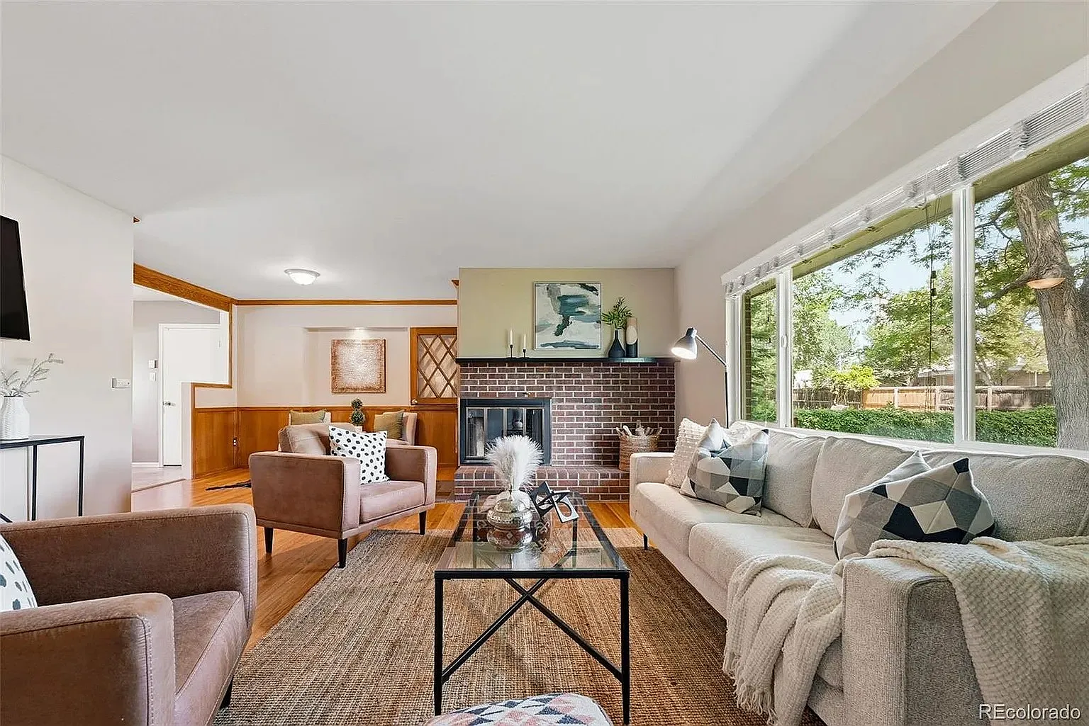 4 bed, 2738 sqft, $3,500 — Photo 3