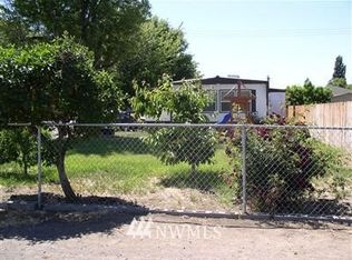 17 L St SE, Quincy, WA 98848
