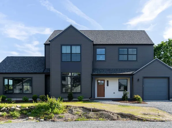557 Bristol Ferry Rd, Portsmouth, RI