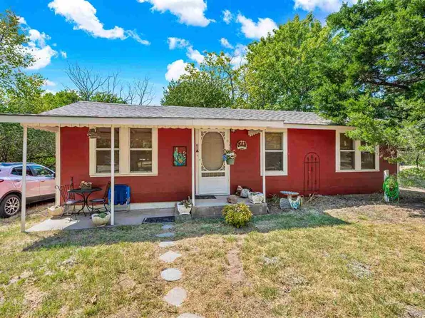 801 N 6th St, Marlow, OK 73055