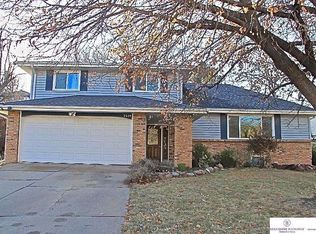 2410 N 99th St, Omaha, NE 68134