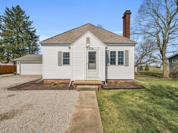 104 W Sherman St, Saint Joseph, IL 61873