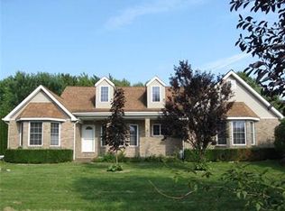 8639 Oliver Rd, Erie, PA 16509