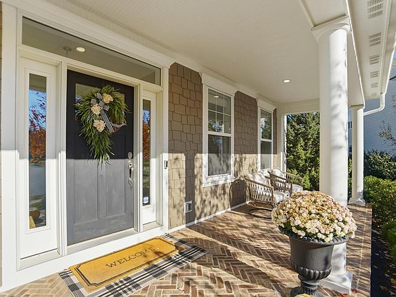4th image of 10746 Emerald Green Ct