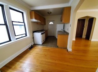 6229 N Artesian Ave APT 3E, Chicago, IL 60659