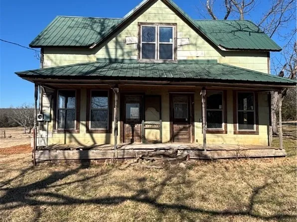 4711 Old Military Rd, Paris, AR 72855