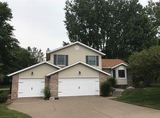 2212 Parkway Dr, Port Byron, IL 61275