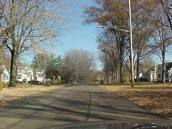 4th image of 2768 Highland Ave