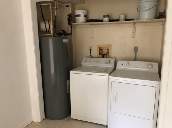 298 E Green St APT A, Westminster, MD 21157