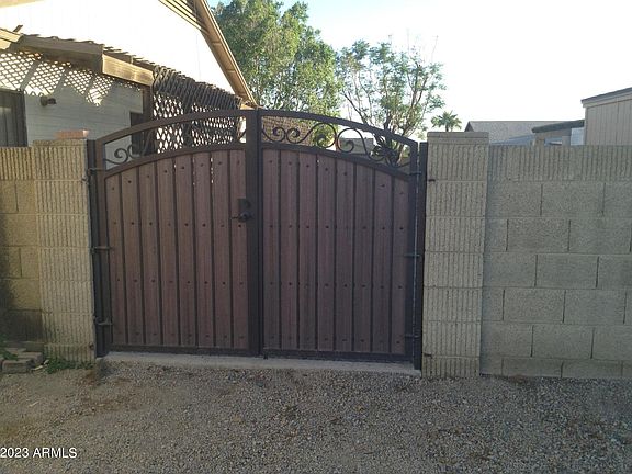 4th image of 6203 W WILLOW Avenue