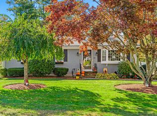 14 Joseph St, Acushnet, MA 02743