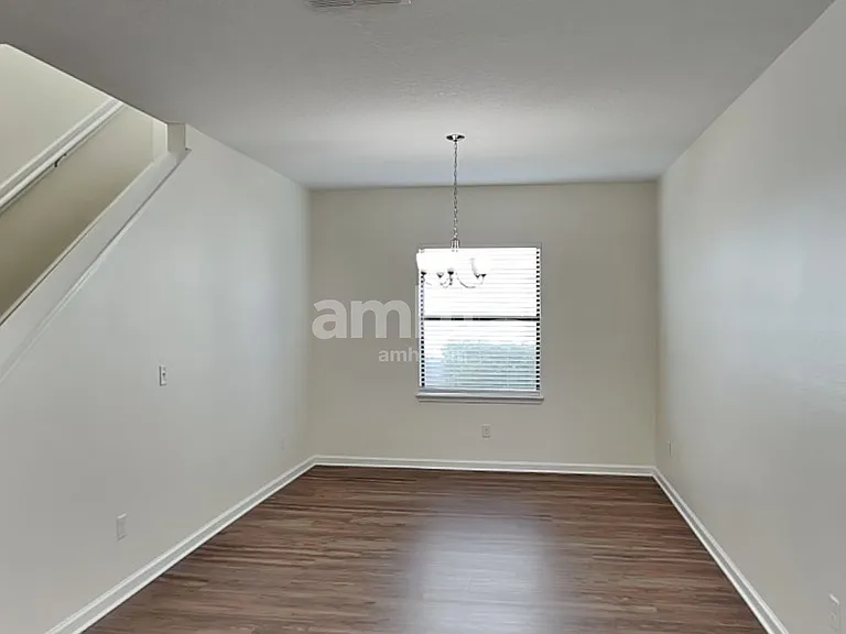 440 Forest Meadow Ln — Photo 4