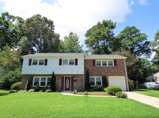 15 Howe Rd, Hampton, VA 23669