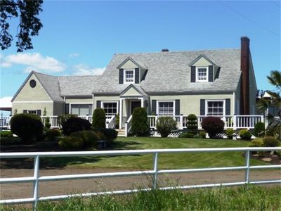 26325 Hall Rd, Junction City, OR, 97448