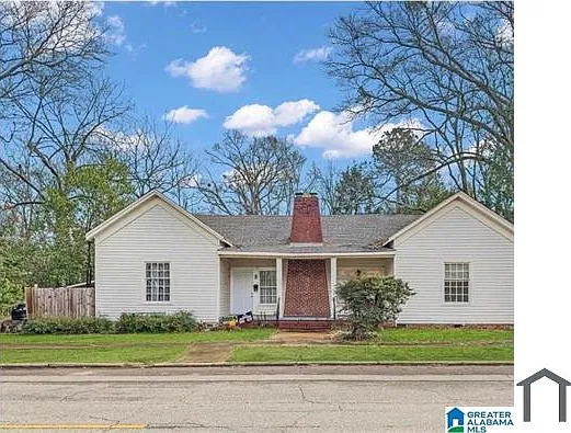 2 bed, $1,200 — Photo 1
