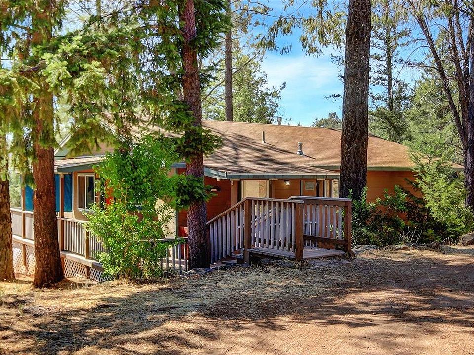 1st image of 10975 Old Pond Ln
