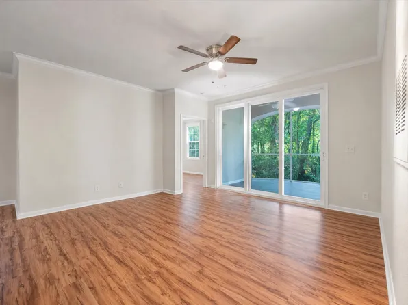 60 Fenwick Hall Aly APT 912, Johns Island, SC 29455