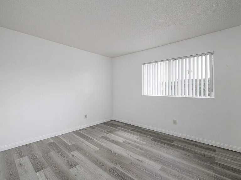 437 Church Ave #F — Photo 6