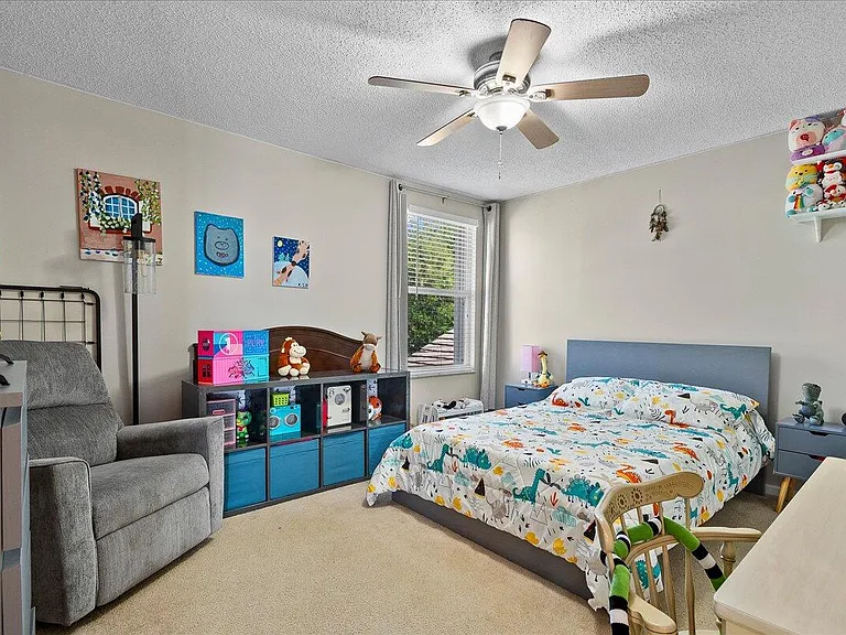 114 Lancaster Way — Photo 20