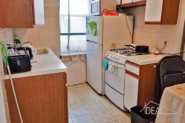 Rented by Ideal Properties Group | media 5