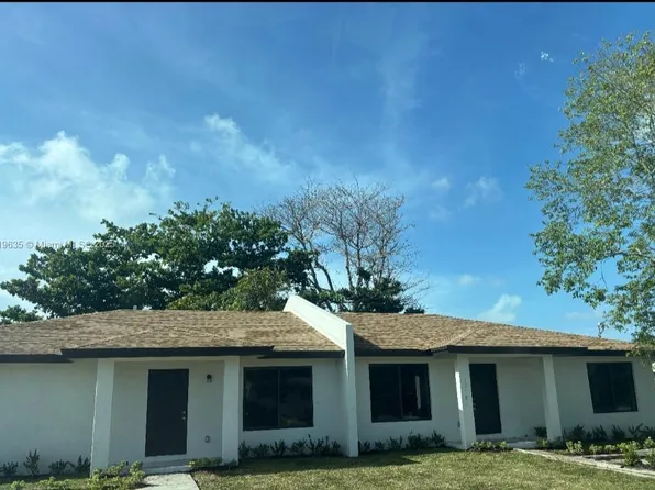 12181 SW 215th St, Miami, FL 33177