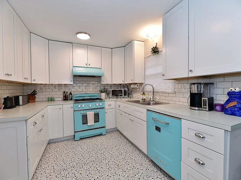 4701 Kessler Boulevard East Dr — Photo 6