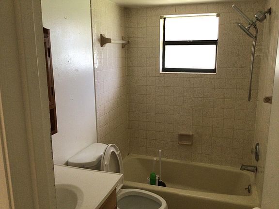 2nd image of 1466 SE Grapeland Ave