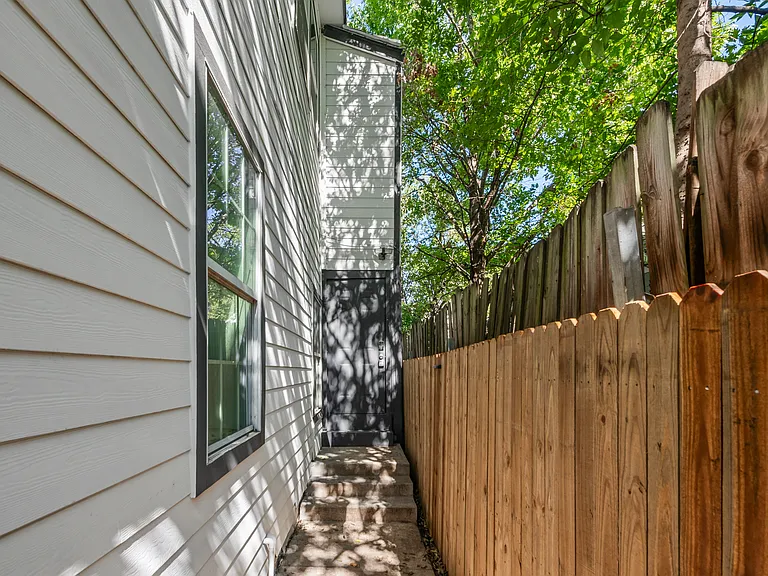 5624 Eastside Ave — Photo 33