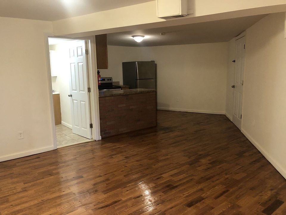 2nd image of 191 Bloomfield Ave