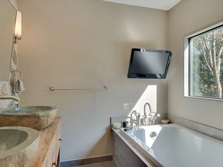 1 Spread Oak Ln — Photo 7