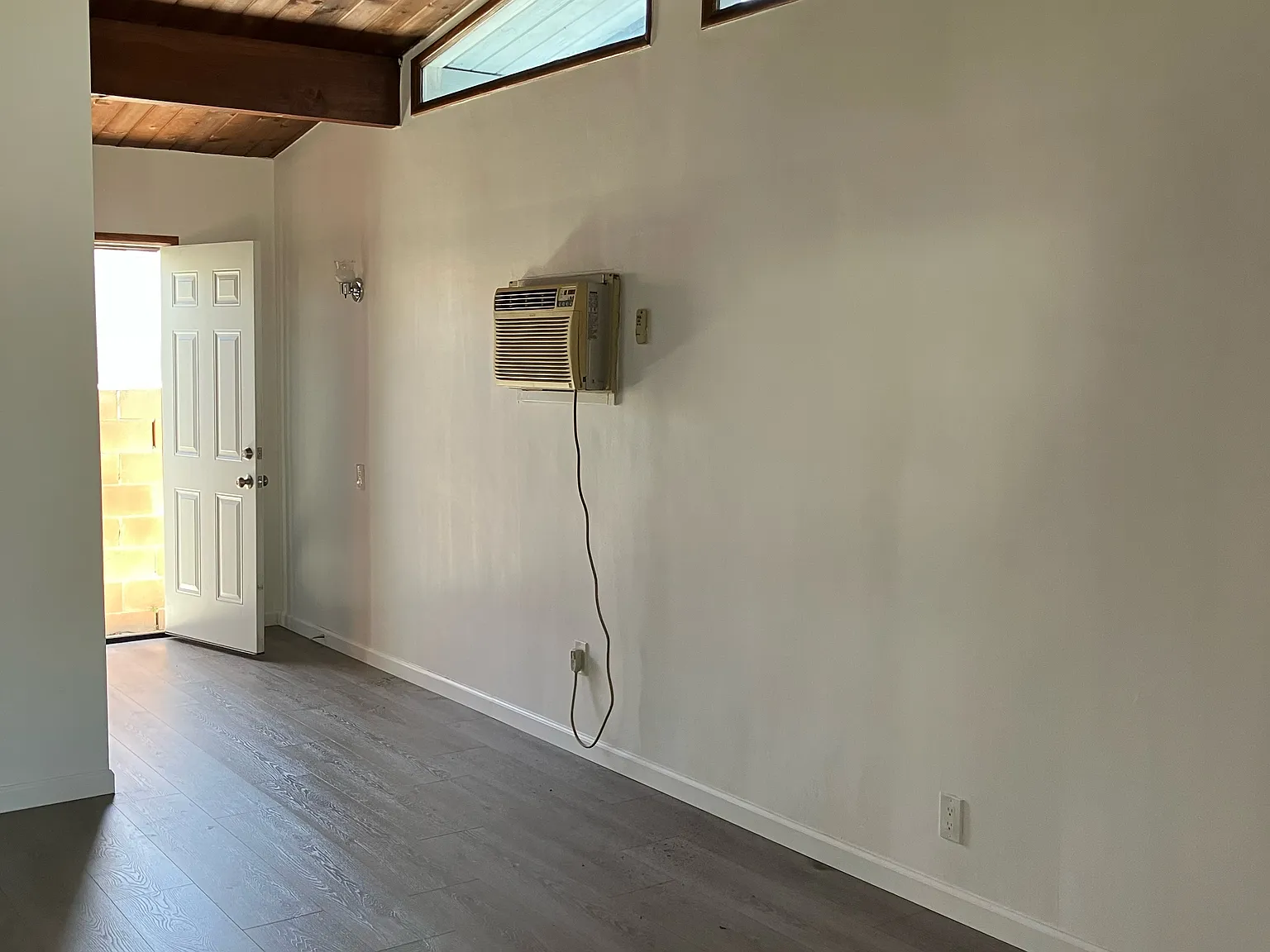 1 bed, 650 sqft, $1,900 — Photo 4