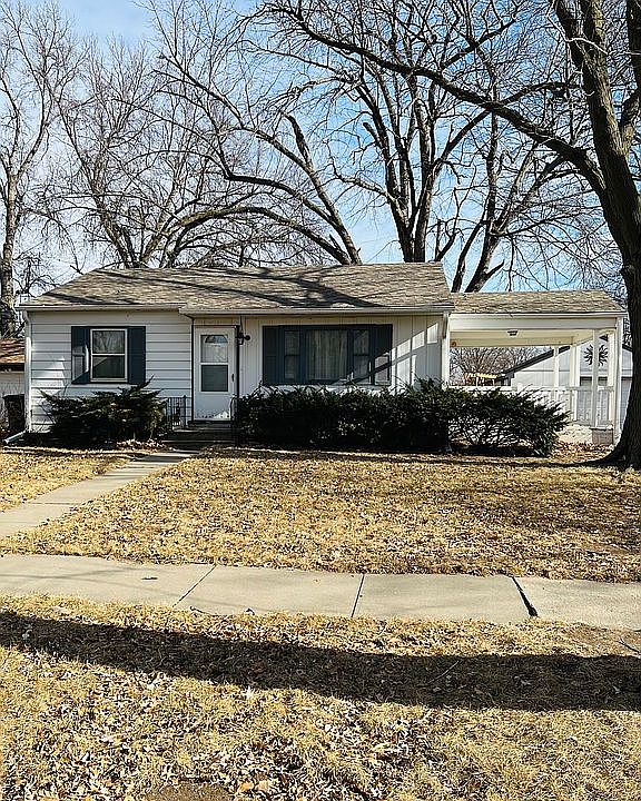 1st image of 2330 S 59th St