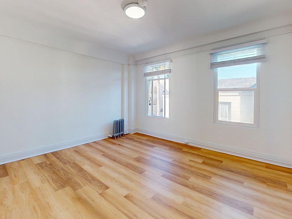 1st image of 3272 21st St #201
