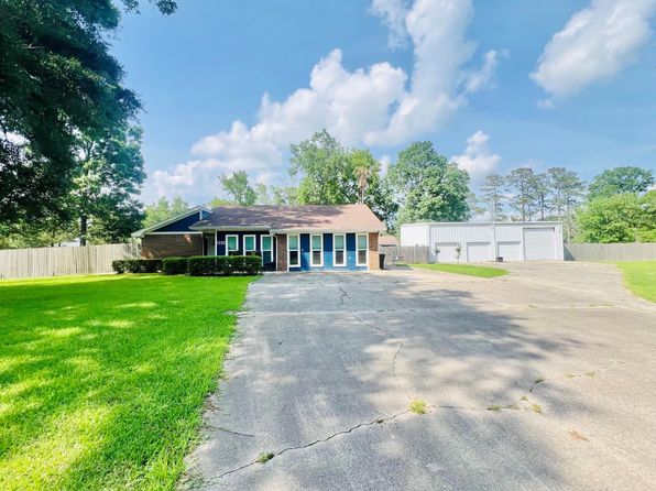 1725 S Timberlane St, Vidor, TX 77662