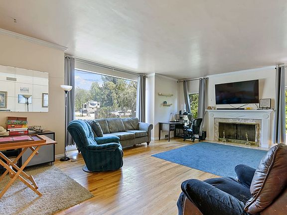 3rd image of 2188 E Pheasant Way