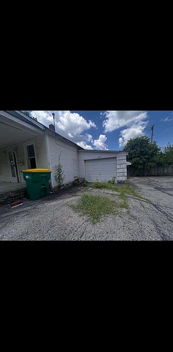 1st image of 4516 State Line Rd