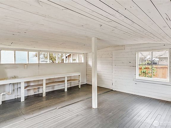 4th image of 6536 Harlow Drive