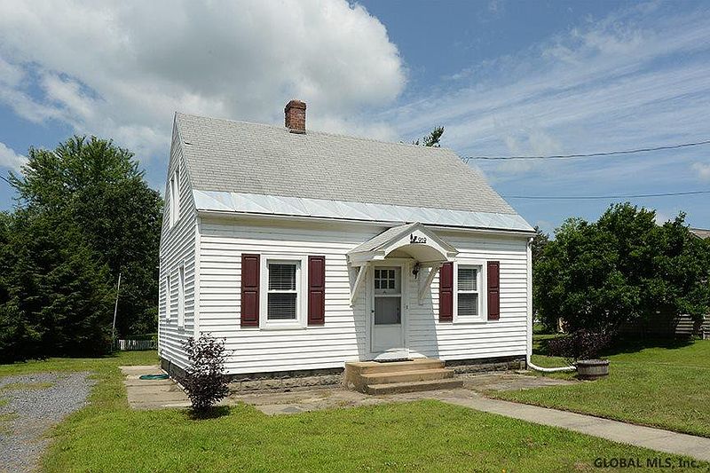 2nd image of 919 N HUDSON Avenue