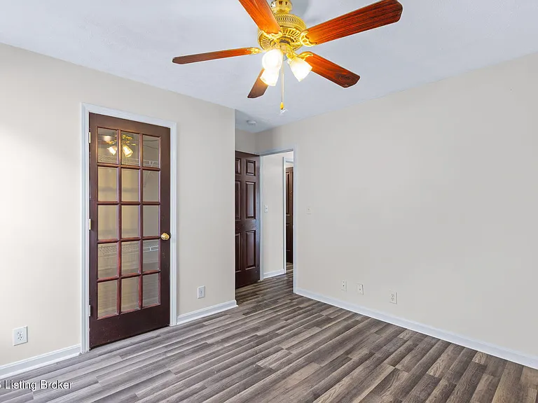 5001 Middlesex Dr — Photo 24