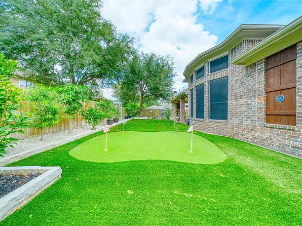 418 Somerset Dr, Sugar Land, TX 77479