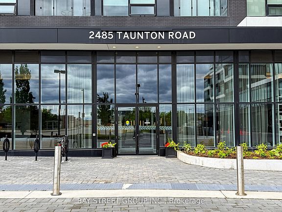 3rd image of 2485 Taunton Rd #725