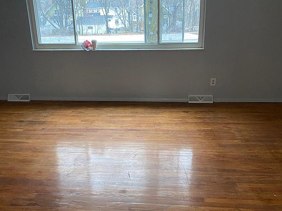 4th image of 17827 Webb Cliff Dr #5