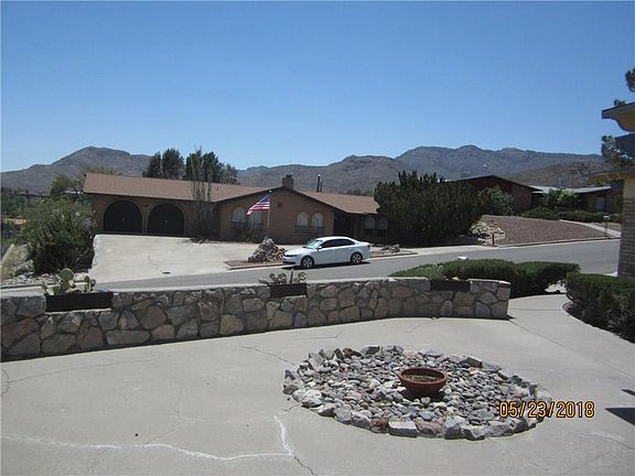 3rd image of 3021 Park North Dr