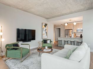 1050 W Van Buren St #ID1029648P, Chicago, IL 60607