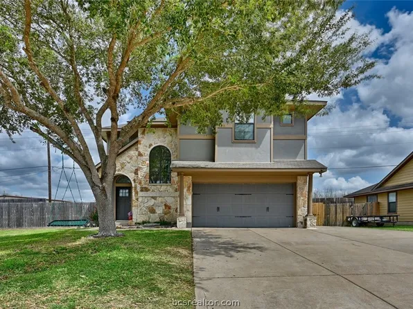 2403 Cheyenne Dr, Brenham, TX 77833